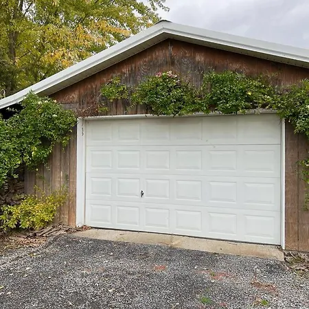 Country Cottage Penn Yan Exterior photo